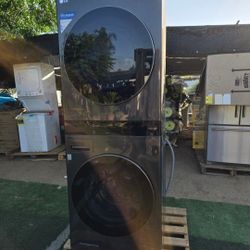 Lg Wash Tower Stacked Smart Laundry Center Front Loas Washer Gas Dryer 