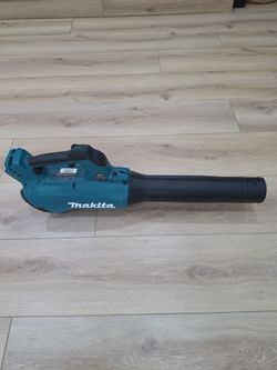 Makita XBU03 Blower - Tool Only (no battery)