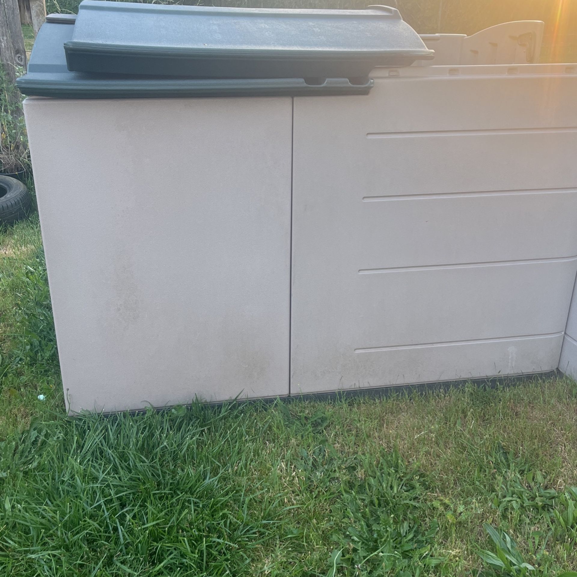 Rubbermaid Shed