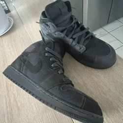 Jordan 1 Mid  SE Craft Dark Smoke Red For Sell !!