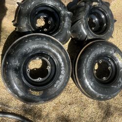 Paddle Tires And Wheels For A Yamaha Quad 