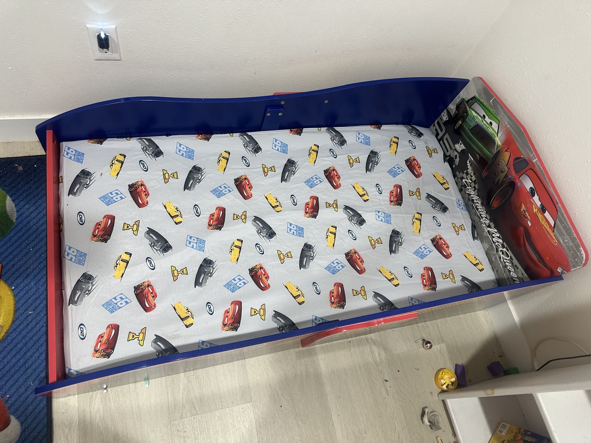 Toddler Bed $50 OBO (Barely Used) Must Go ASAP. Pick Up Only