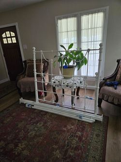 Bed frame full size