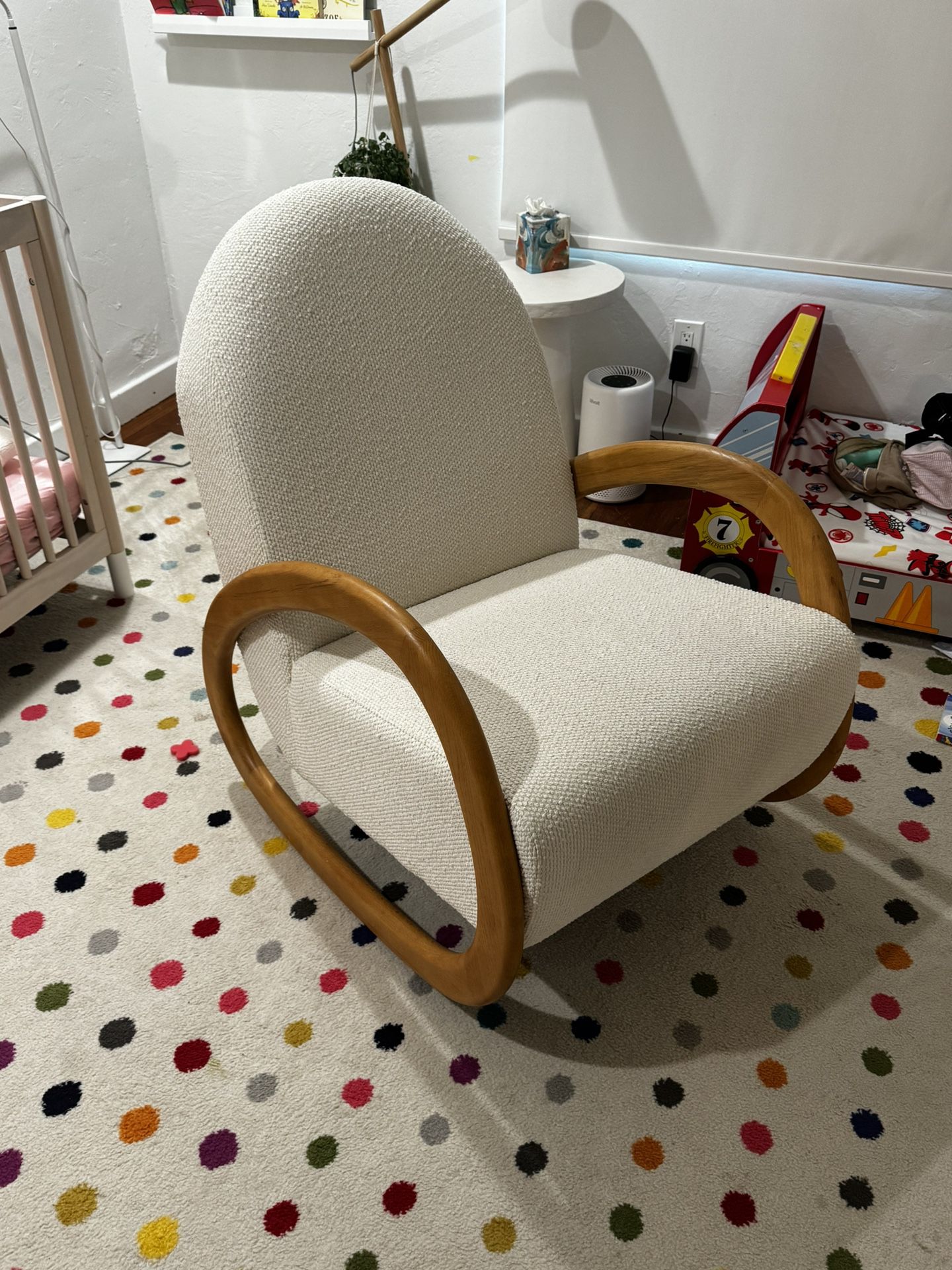 Crate & Kids Pollie White Snow Boucle Nursery Rocking Chair