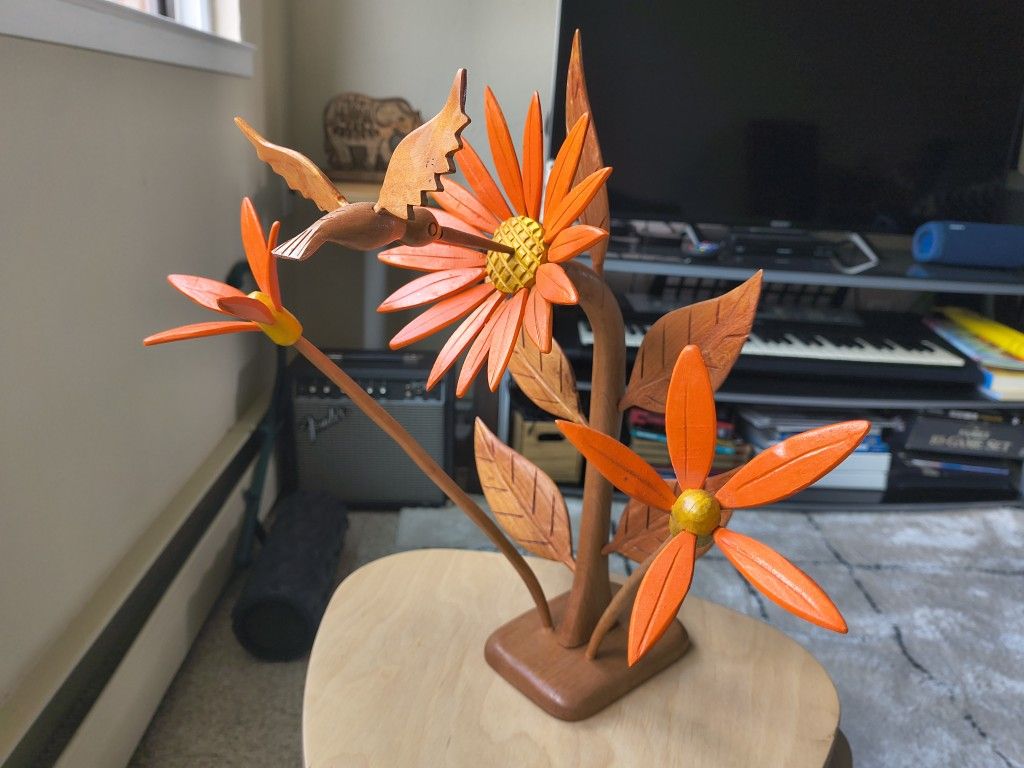 Artesanía Flor Y Colibrí