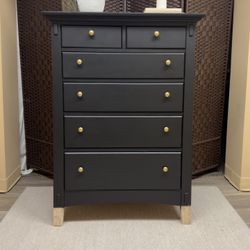 Solid Wood 6 Drawer Dresser 