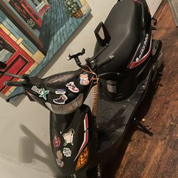 Pasola RAZOr 200cc Moped razor 