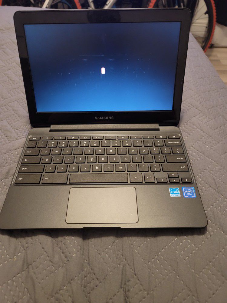 Galaxy Notebook Laptop 13" Like New Selling Cheap With Charger