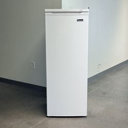 6 Cu Ft Magic Chef Compact Freezer Delivery Available 