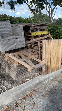 Free pallets