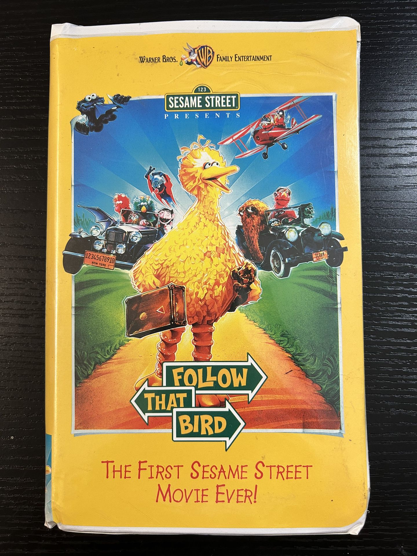 Sesame Street - Follow That Bird (VHS, 1994, Clam Shell)