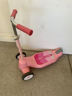 Scooter Radio Flyer