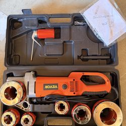 Electric Pipe Threader, 2300W Pipe Threading Machine with 6 Dies 1/2'-2", 110V Hand-held Pipe Threader Machine with Copper Motor, Portable Electric Pi