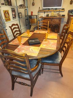 Dining Table with 6 Chairs