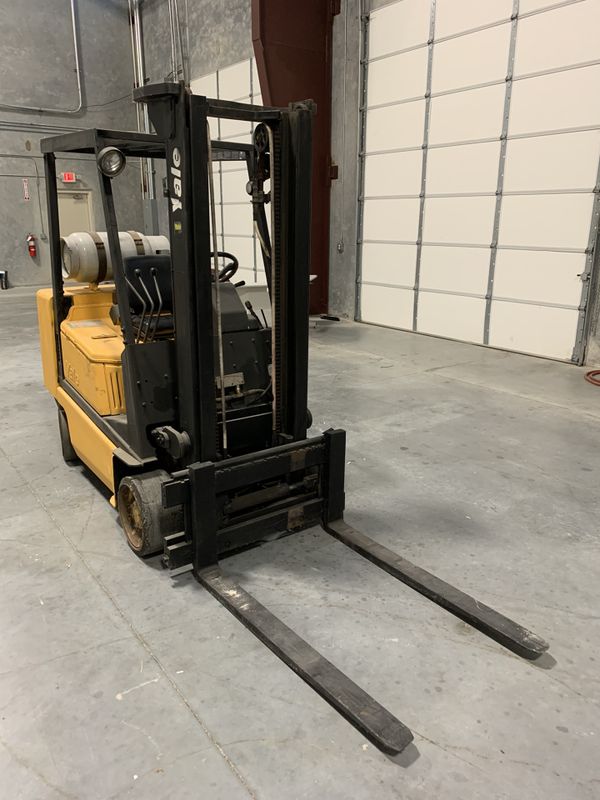 Yale Forklift, 5000# lift, tilt, side to side adjustable ...