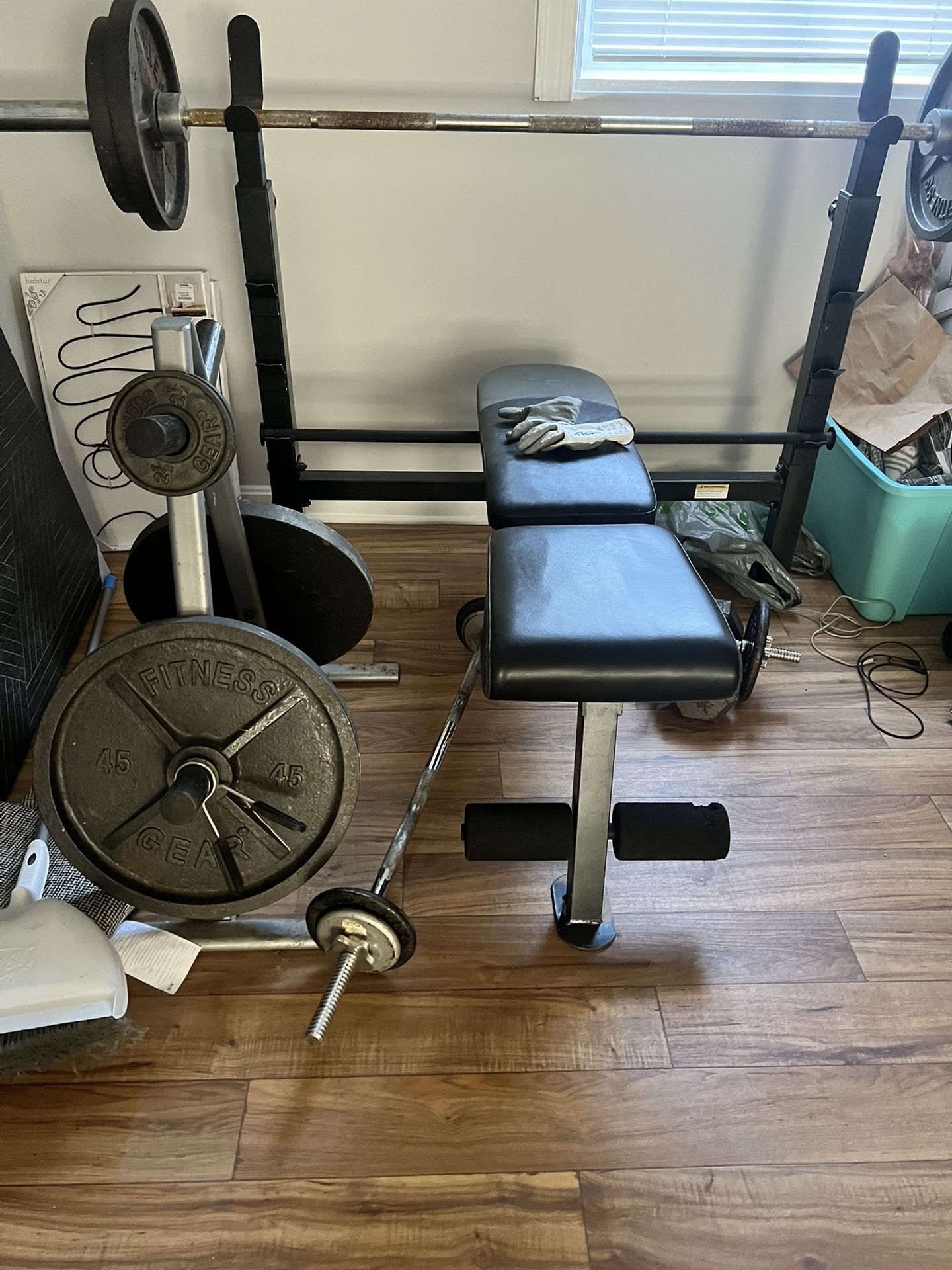 Weight Bench, Bar, Plates, Dumbbells 🏋🏽♀️