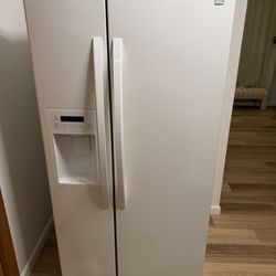 Kenmore Fridge White 