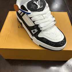 Shoes For Sell Size 8.5 Us Men Size 