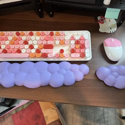 keyboard and wrist rest pad 
