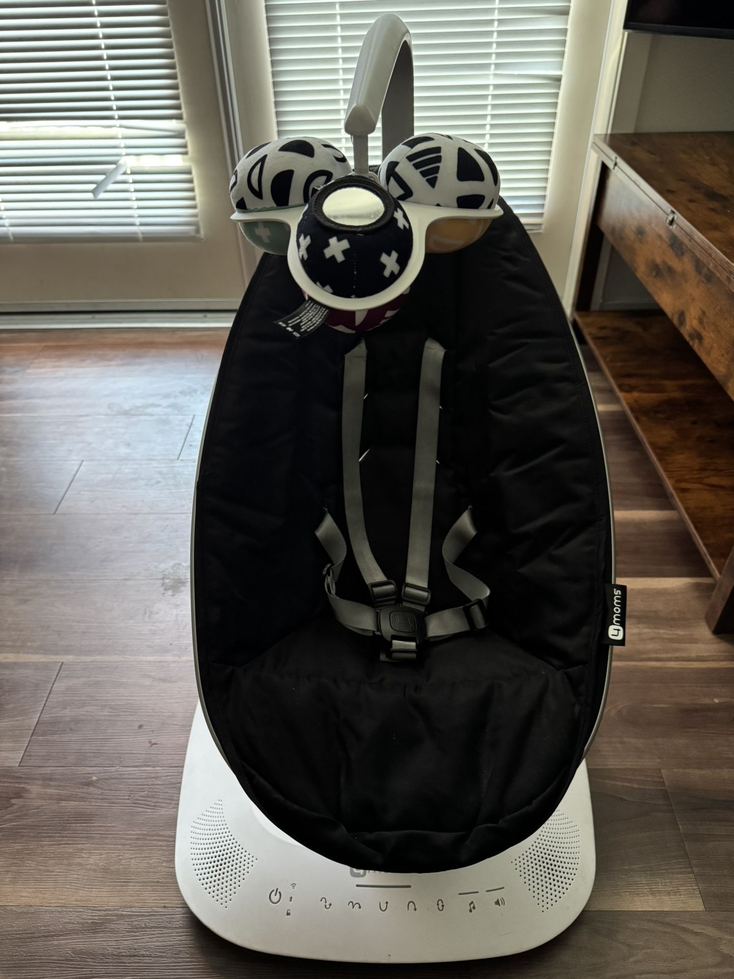 4moms MamaRoo Swing