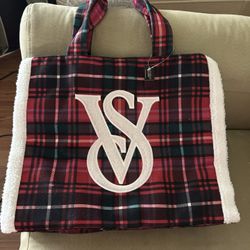 New Victoria’s Secret logo red plaid fleece Tote beach bag purse
