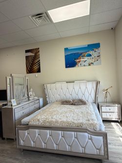 Bedroom Set for Sale!!! Ask For Price !!! Preguntar precio
