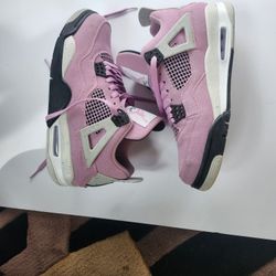 Women's Size 10 Air Jordans 4 Retro Orchid