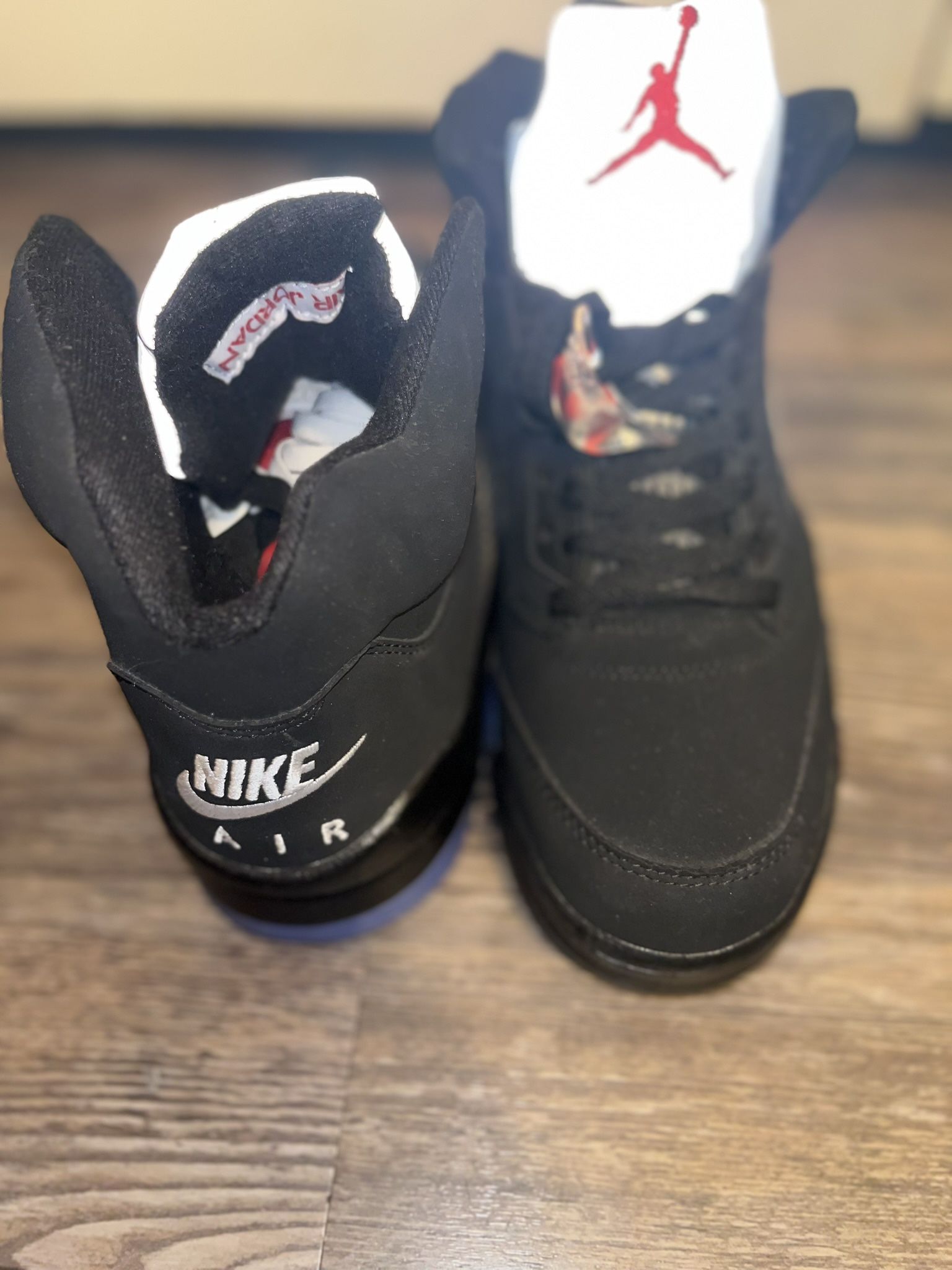 jordan 5’s black metallic