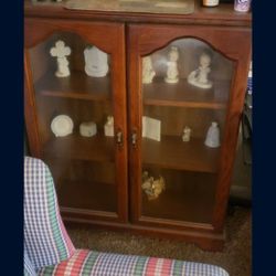 Antique Broyhill Cabinet 