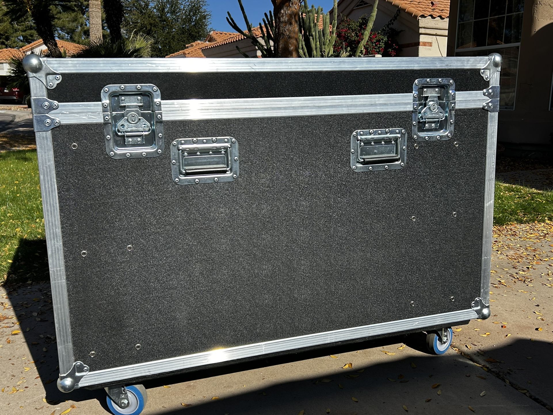 Heavy Duty Utility Trunk On Casters Approx 47x35x27