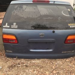 TAIL GATE 1(contact info removed) TOYOTA SIENNA