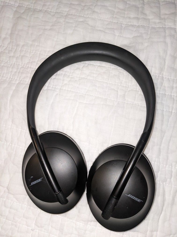 Bose 700 Noise Cancelling Headphones