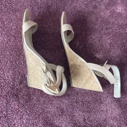 Women Size 10 NINE WEST trending Light Beige Color