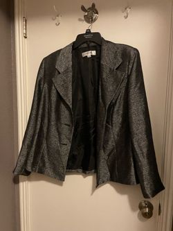 Ladies blazer size 14 W