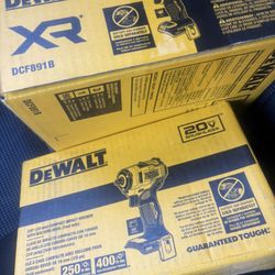 Mid-Range Impact Wrench With Hog Ring Anvil & Compact Impact Wrench With Hog Ring Anvil