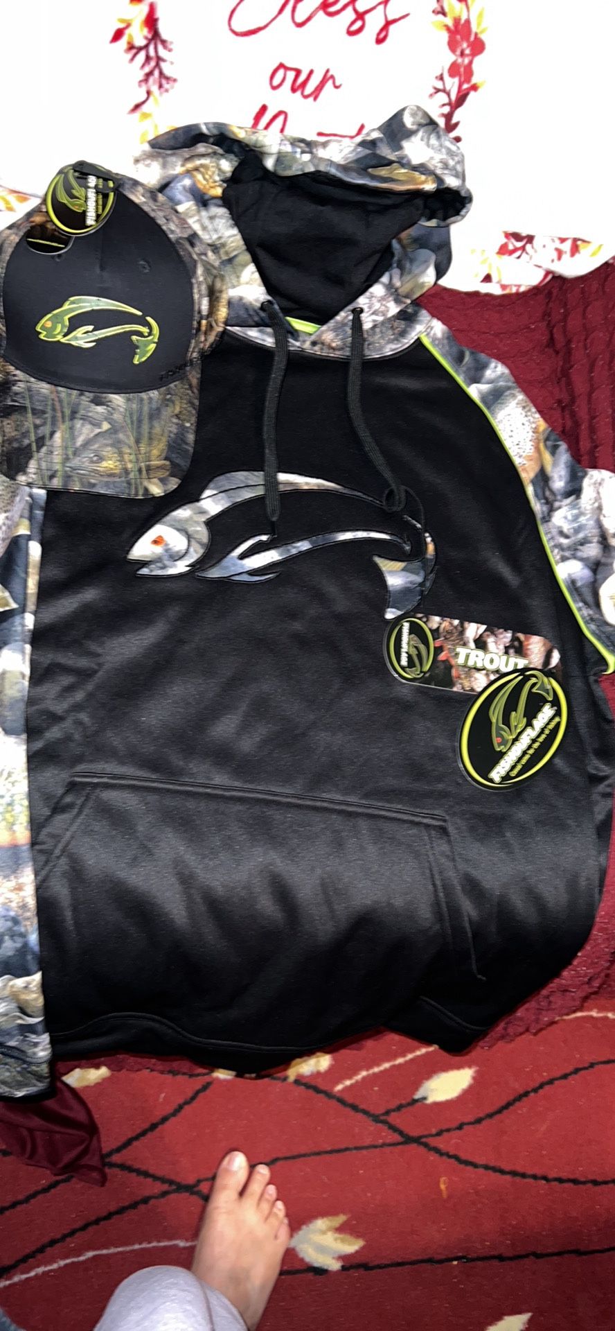 Large Mens Fishoflauge Hoodie And Hat