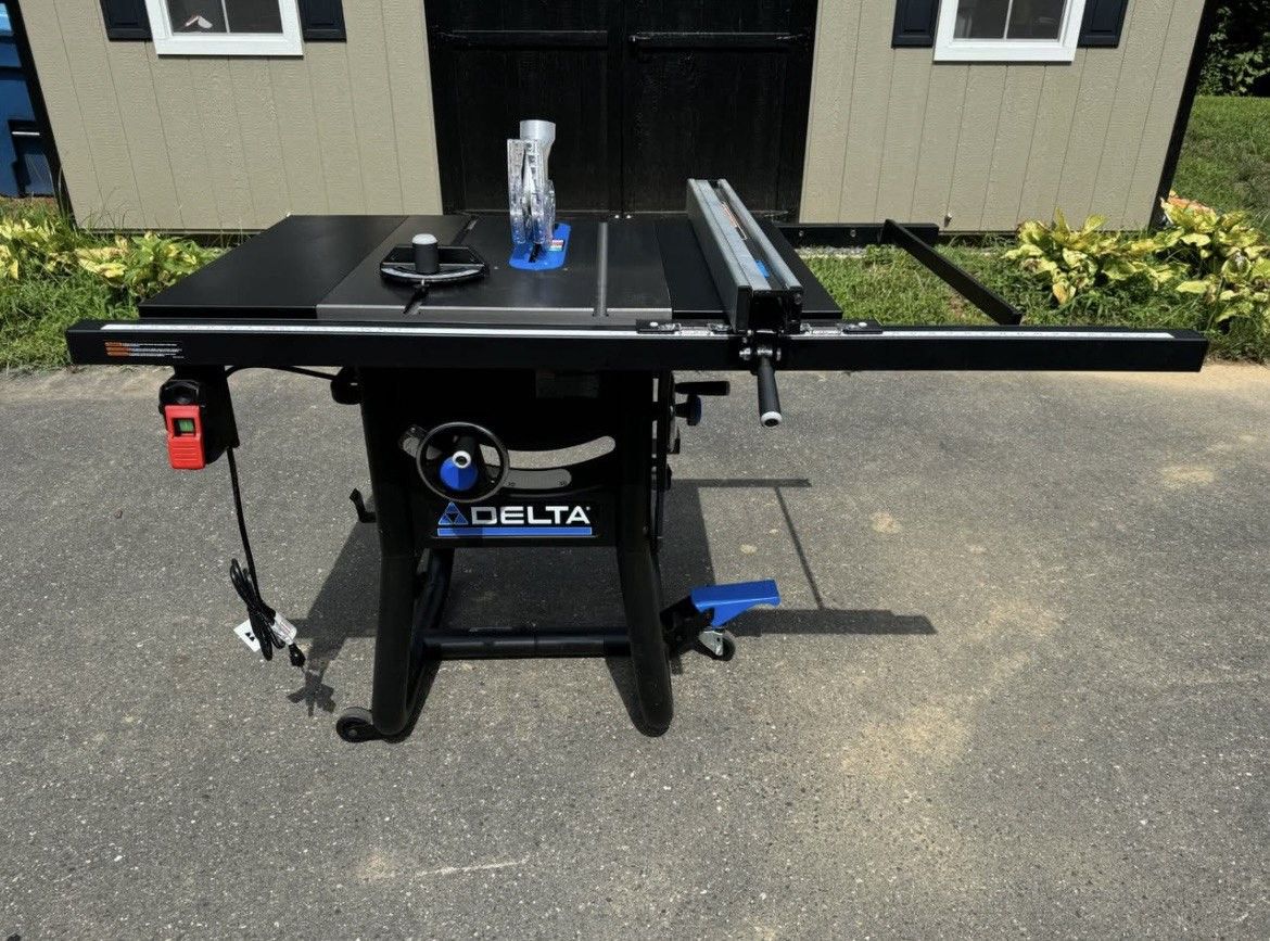 Delta 36-725T2 Table Saw