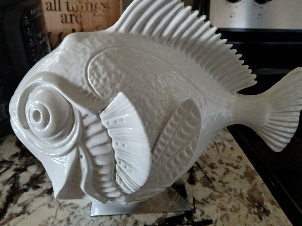 Ethan Allen Porcelain Fish