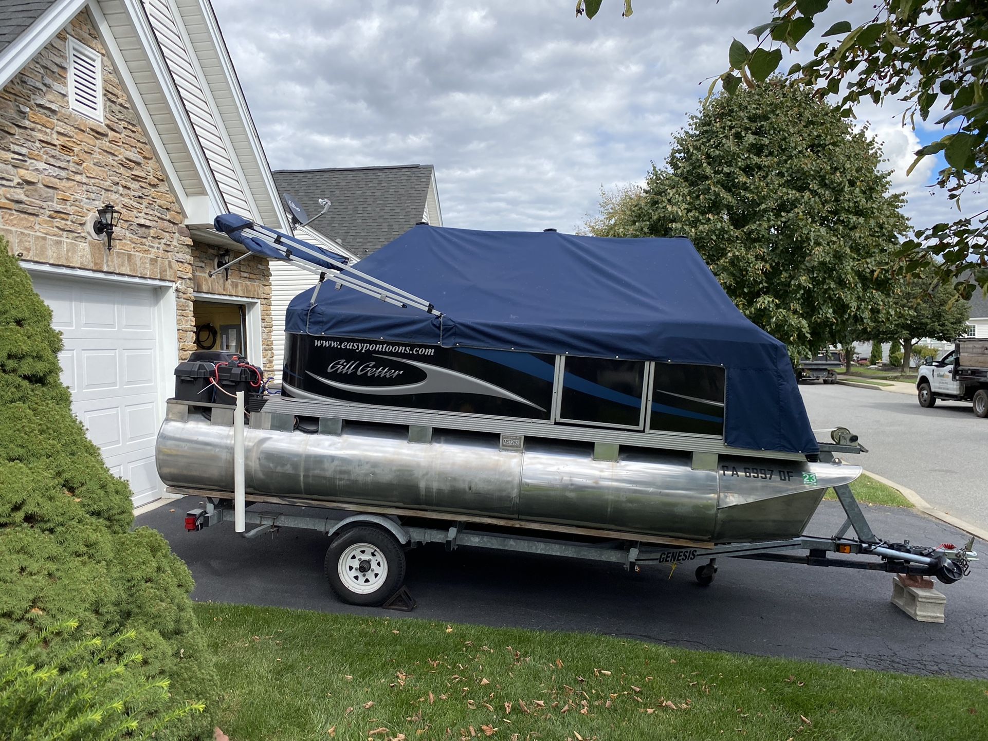 2010 Apex Gillgetter pontoon boat 15 ft gillgetter 715 family deluxe