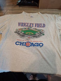 VTG 1993 Chicago Cubs Wrigley Field T-Shirt Sunburst Souvenirs Single Stitch XL