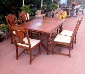 Table and 6 chairs