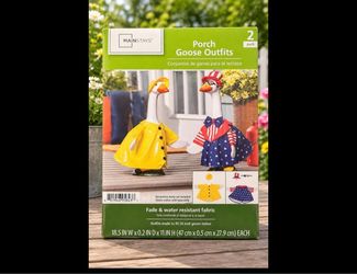 Mainstays Porch Goose Outfits 2-Pack