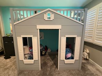 Pottery Barn Kids Loft Bed- great condition!