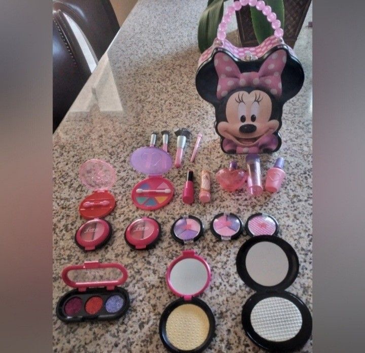 Play Make Up And Minnie Mouse Box