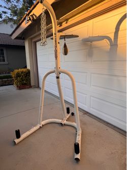 USED CENTURY HEAVY BAG STAND WITH SPEED BAG PLATFORM