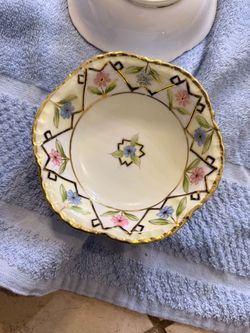 Set of 6 Antique Nippon Hand-Painted Berry Bowls, Gold Trim, Green Wreath Mark