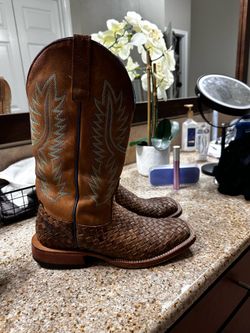 Horse power boots size 8