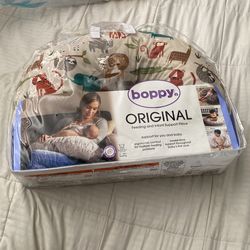 Boppy Pillow 