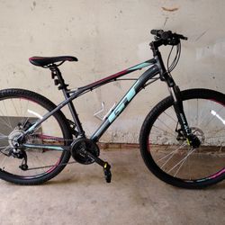 LAGUNA GT PRO 24 SPEED MOUNTAIN BIKE W/18 IN.FRAME, DISC BRAKES  LIGHTLY USED ASKING $150 CASH.