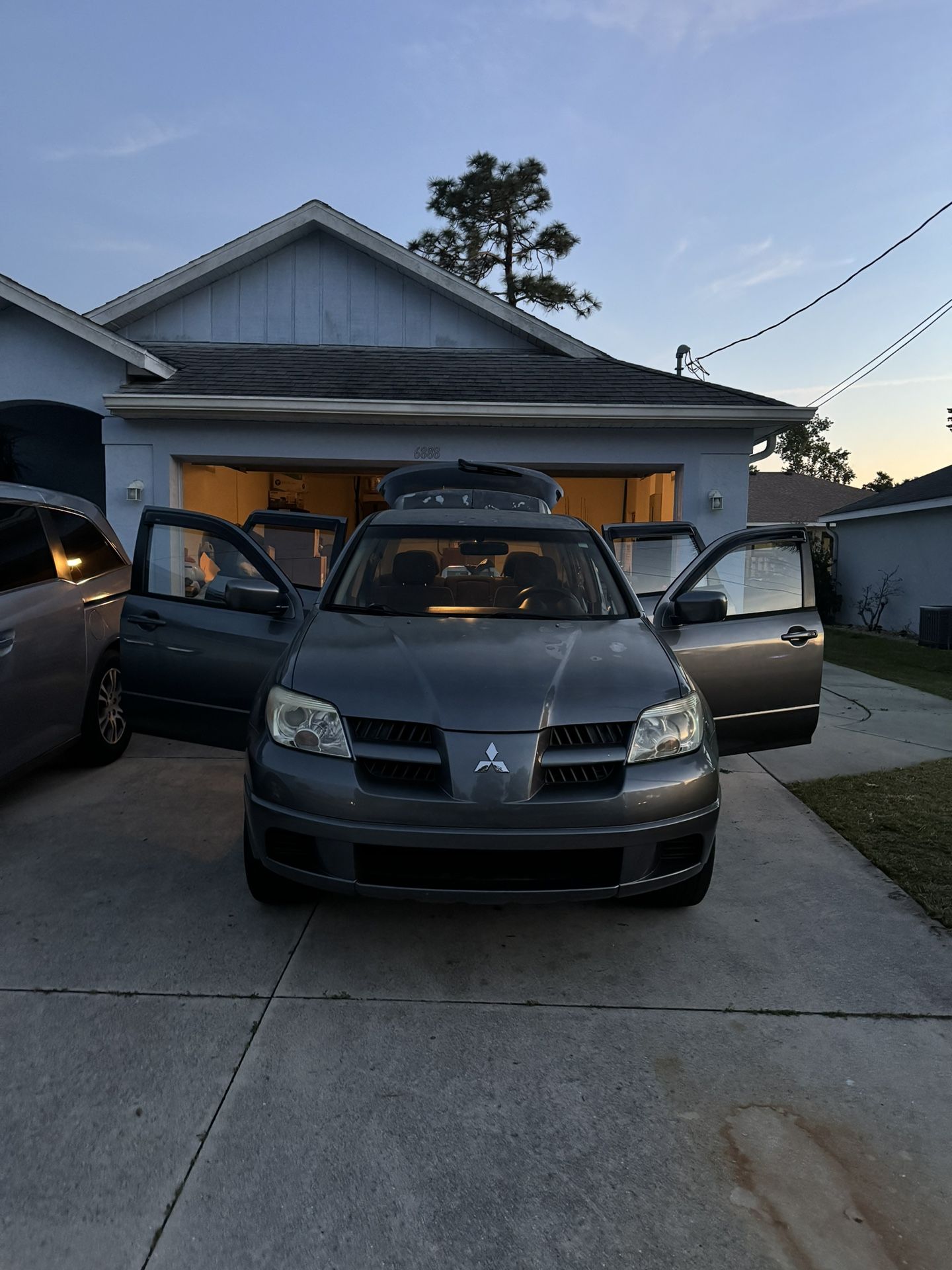 2005 Mitsubishi Outlander